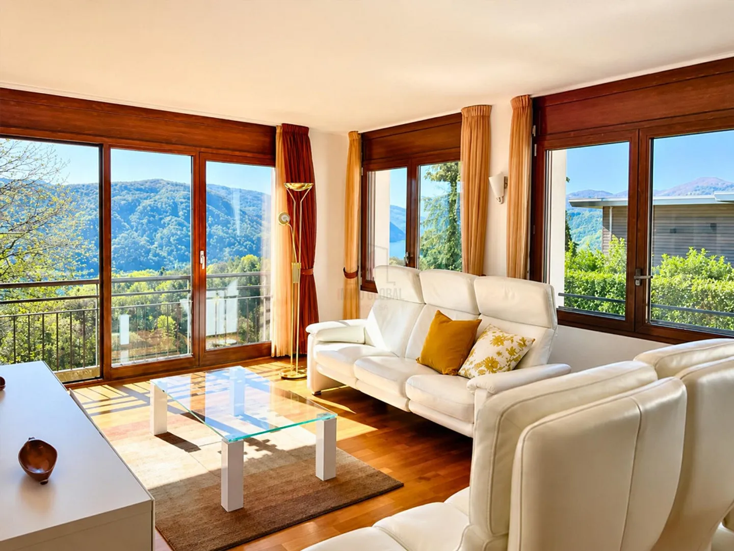 FOR YOUR HOLIDAYS IN TICINO - Photo 2 of 13
