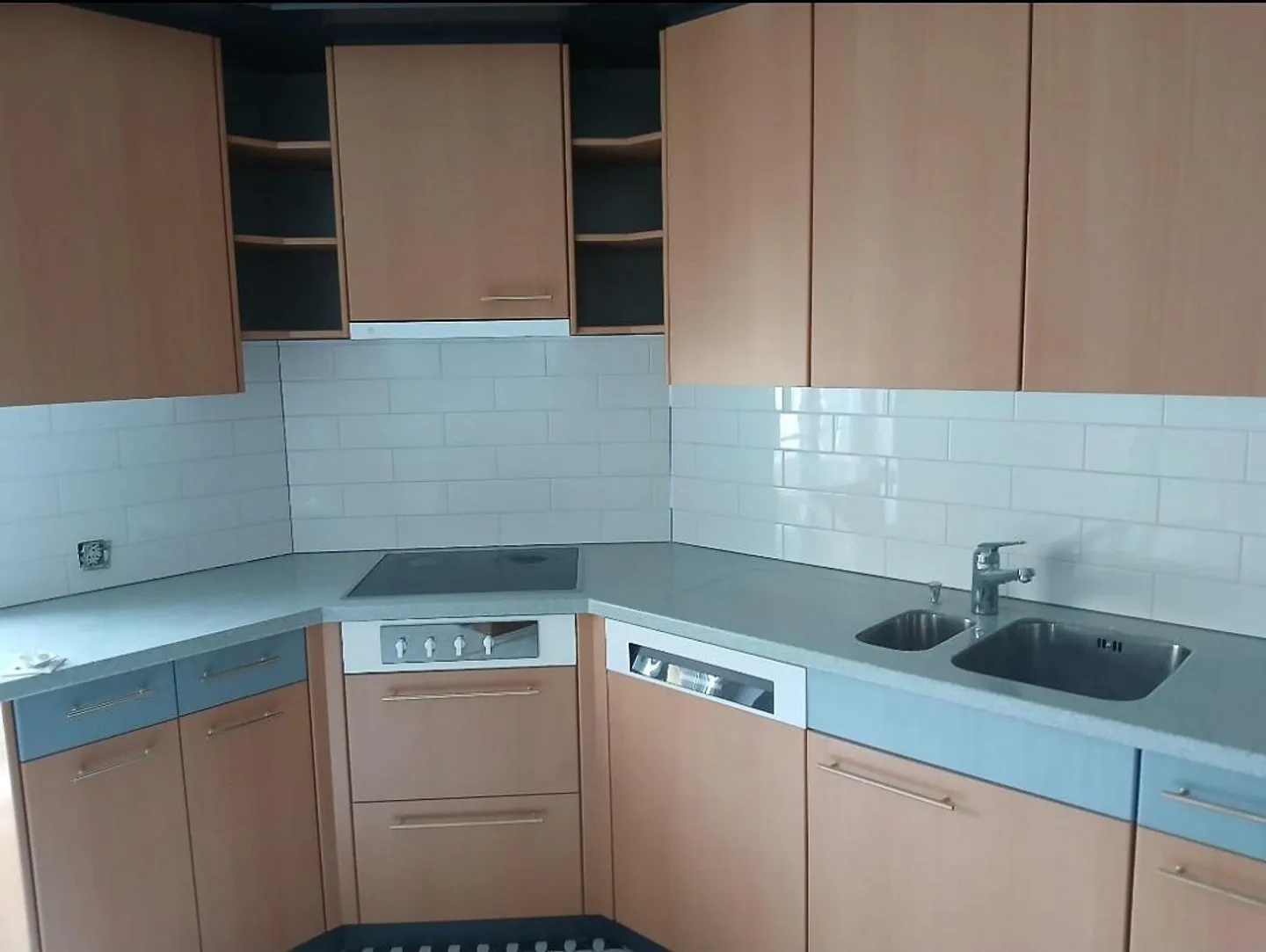 Central 4.5 Room Maisonette Apartment with Terrace - Photo 5 of 14