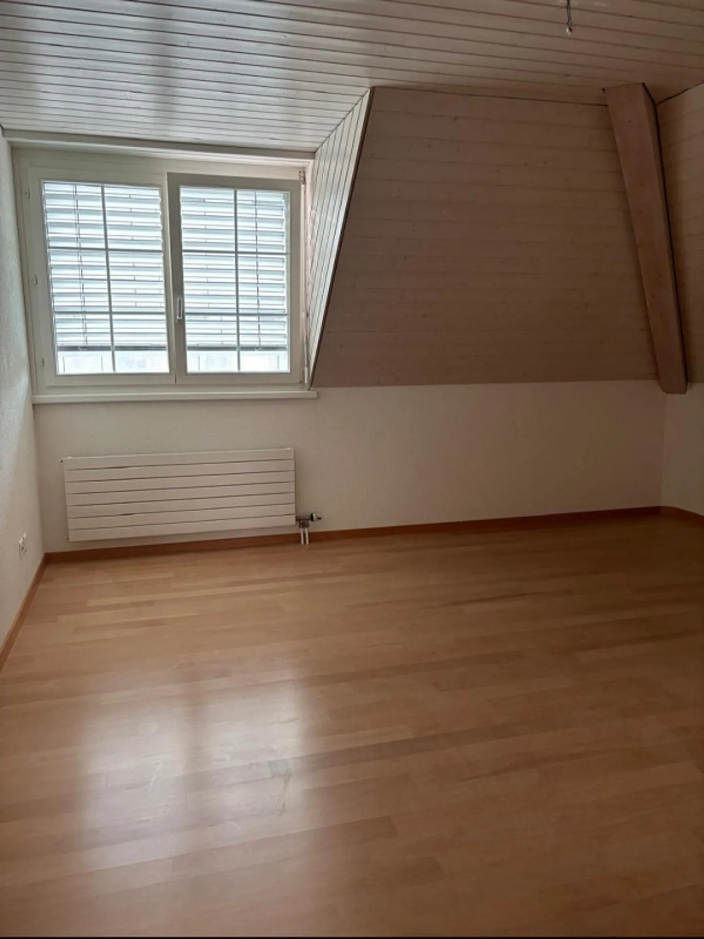 Central 4.5 Room Maisonette Apartment with Terrace - Photo 7 of 14