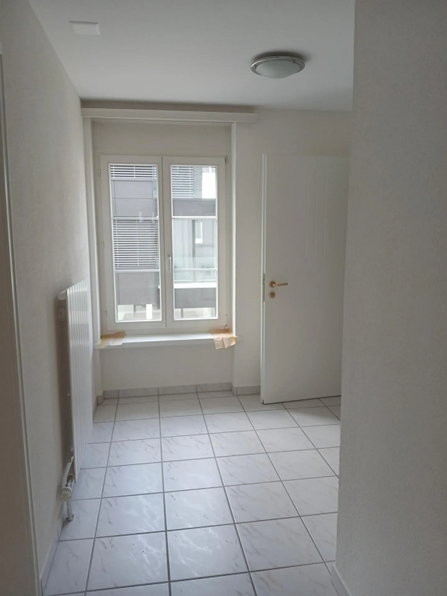 Central 4.5 Room Maisonette Apartment with Terrace - Photo 12 of 14