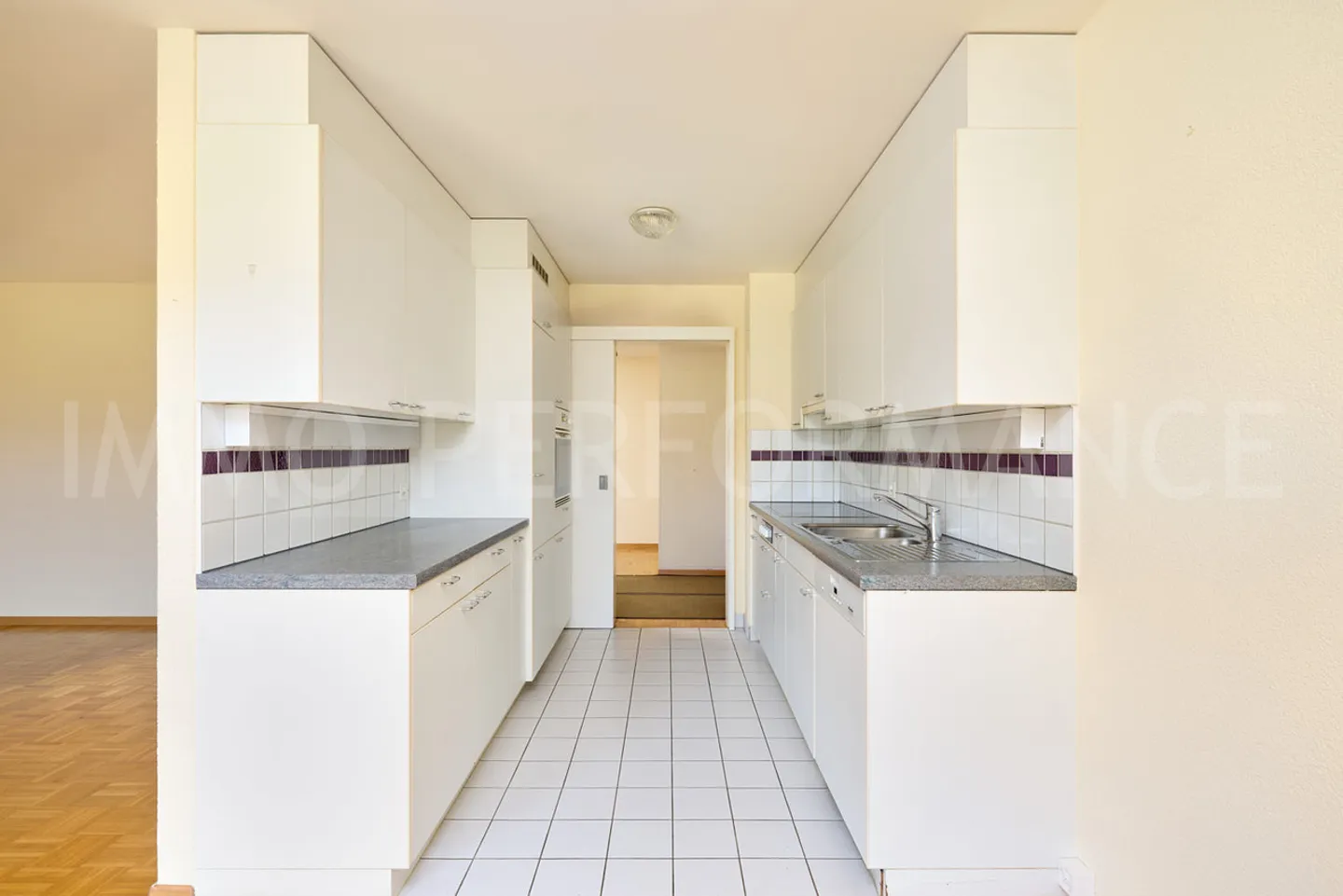 ESCLUSIVITÀ: Bell'appartamento di 4,5 stanze attraversante - Foto 6 di 12