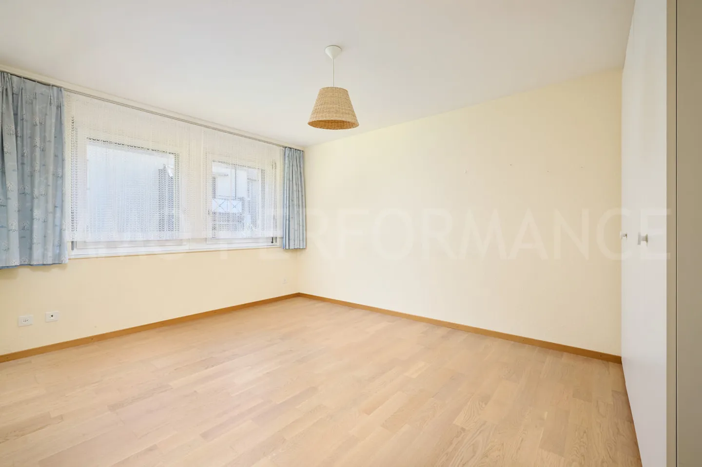 ESCLUSIVITÀ: Bell'appartamento di 4,5 stanze attraversante - Foto 7 di 12