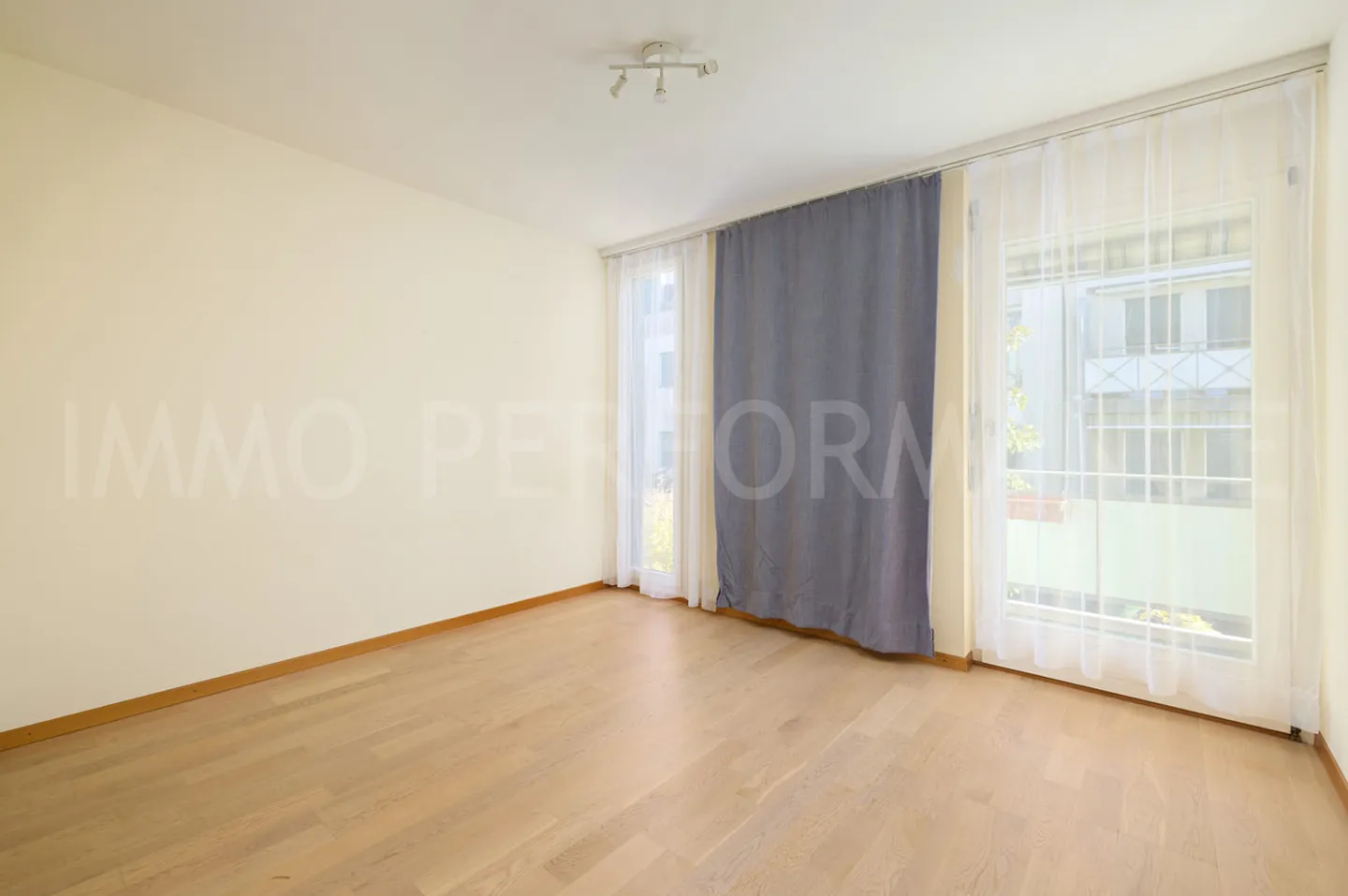 ESCLUSIVITÀ: Bell'appartamento di 4,5 stanze attraversante - Foto 9 di 12