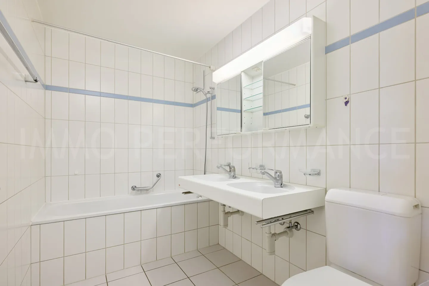 ESCLUSIVITÀ: Bell'appartamento di 4,5 stanze attraversante - Foto 11 di 12