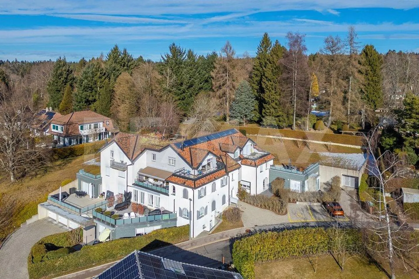 Mit Deckenhöhen von bis zu 3,9 m, superbe Wohnung - Foto 11 von 12