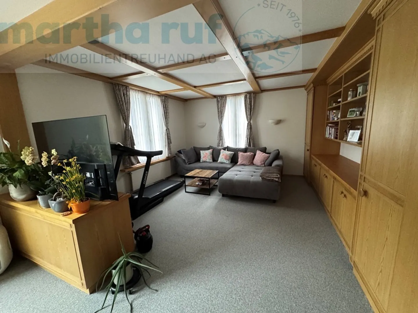 Multi-family house with 3 units, barn and large garden - Photo 9 of 22