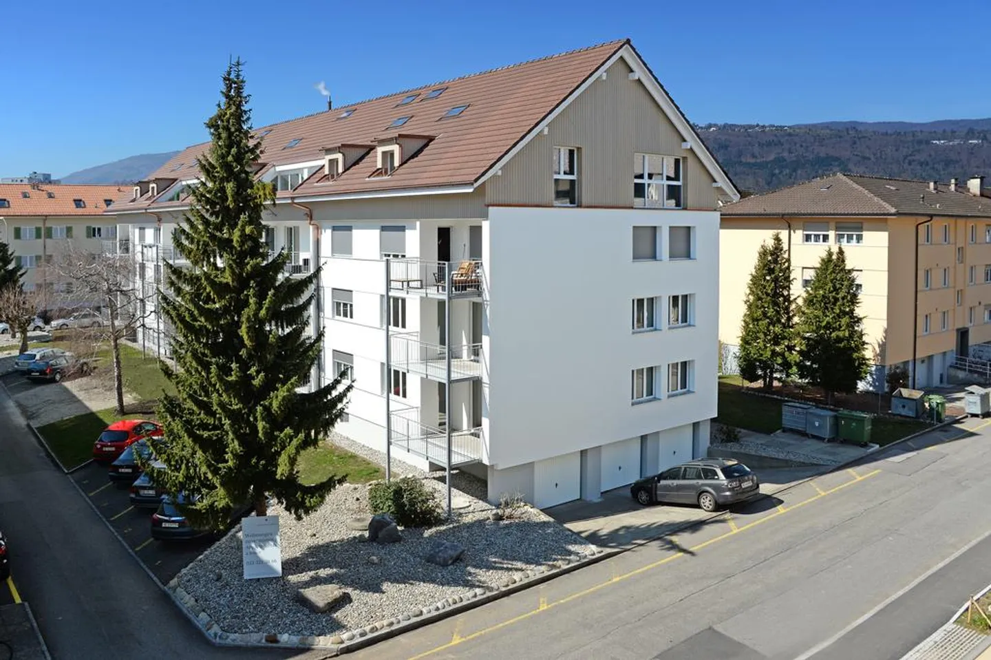Appartamento moderno di 3,5 locali con balcone al 1° piano / Promozione affitto - Foto 9 di 9