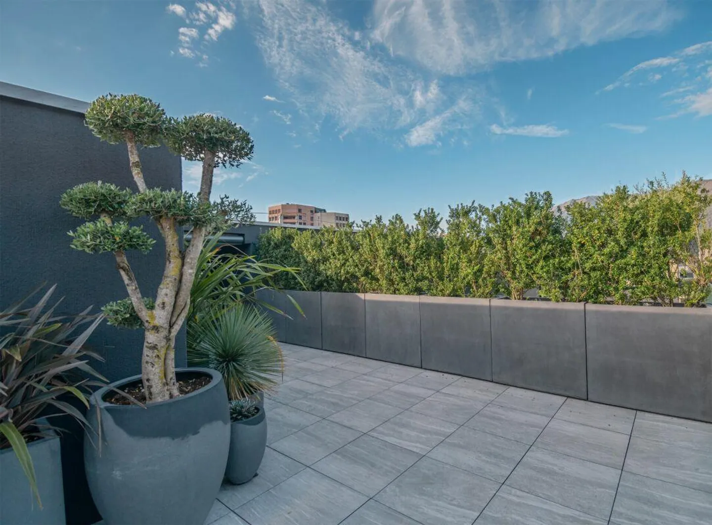 Penthouse de rêve luxueux et central avec de grandes terrasses et un toit panoramique à Locarno - Photo 10 sur 15
