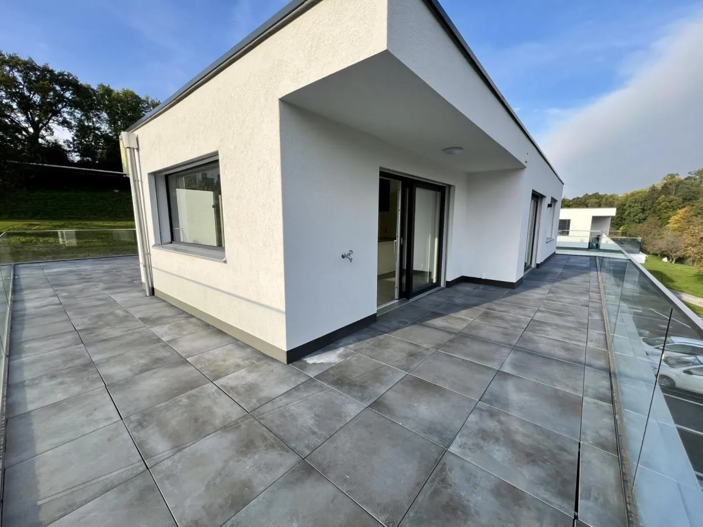 Appartement mansardé de 4.5 pièces à Domdidier - 1er loyer gratuit ! - Photo 3 sur 13