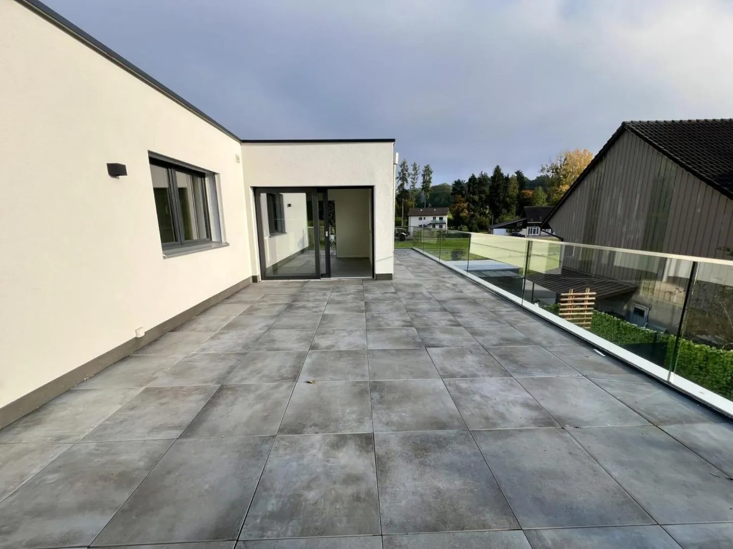 Appartement mansardé de 4.5 pièces à Domdidier - 1er loyer gratuit ! - Photo 6 sur 13