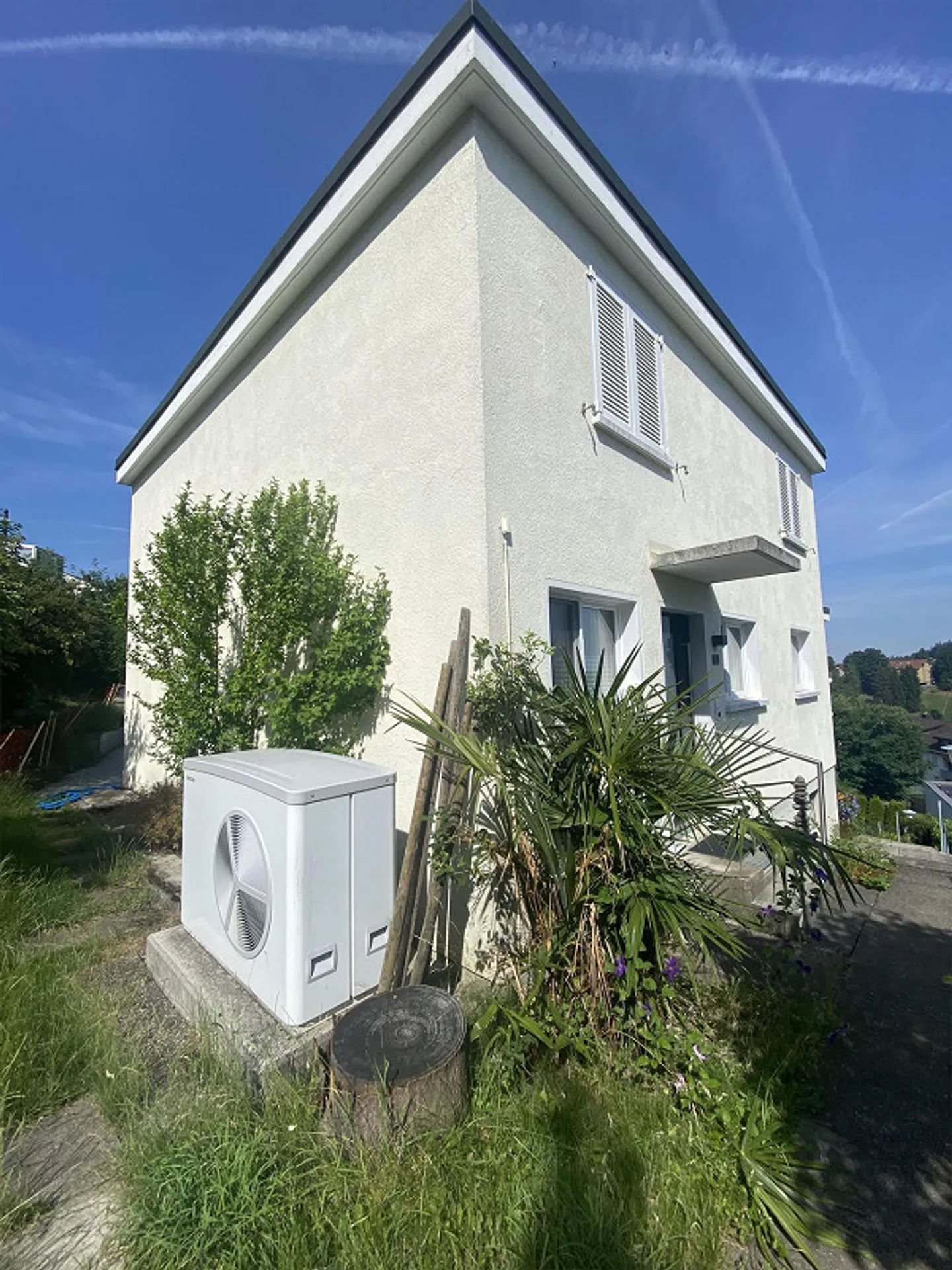 Casa unifamiliare ristrutturata in un quartiere tranquillo e adatto alle famiglie - Foto 4 di 23