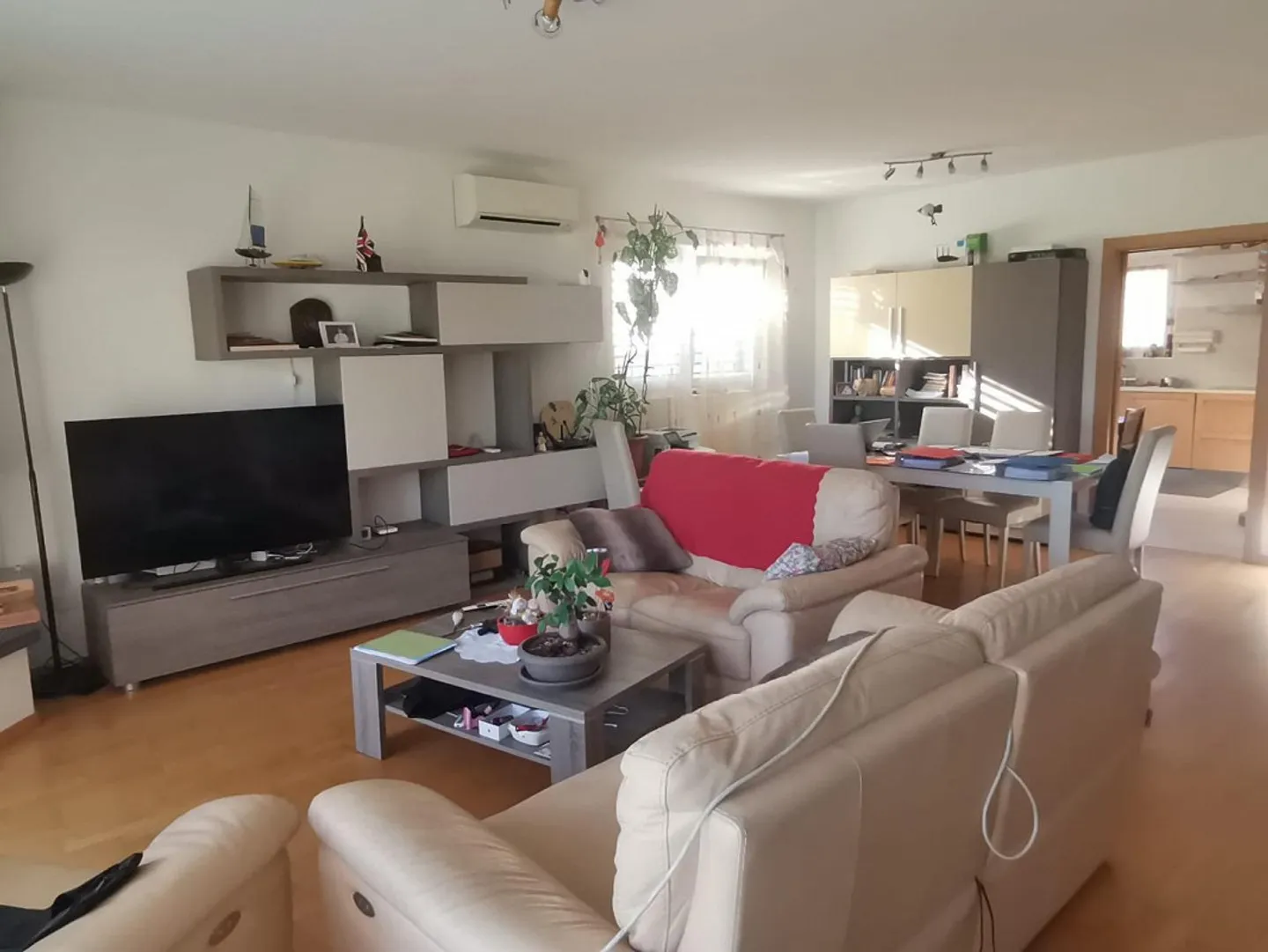 Casa singola in affitto - Foto 2 di 20