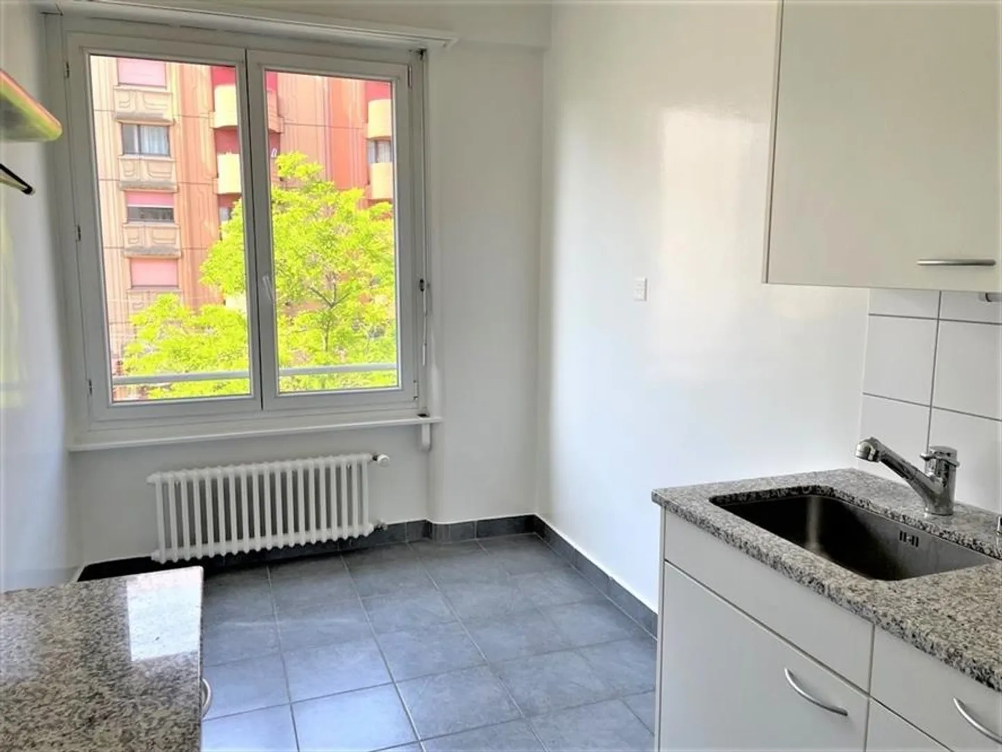 In der Nähe des Bahnhofs Cornavin - Foto 3 von 11