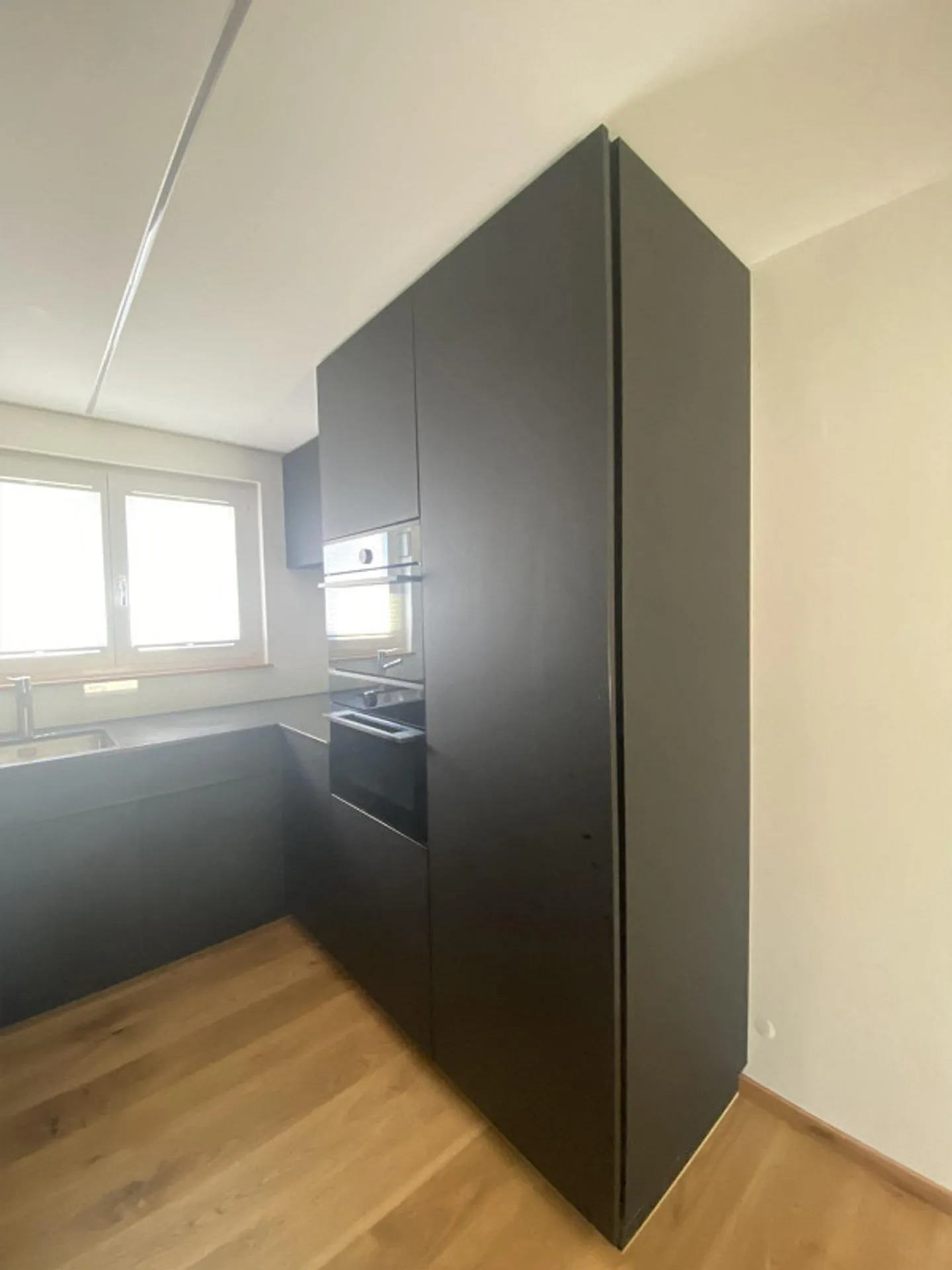 Casa unifamiliare ristrutturata in un quartiere tranquillo e adatto alle famiglie - Foto 8 di 23