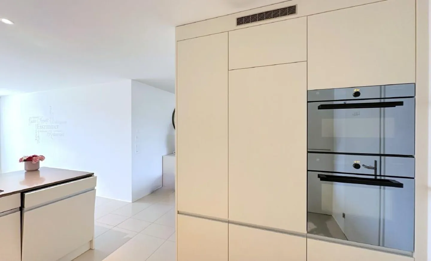 Appartamento moderno di 4,5 stanze in una posizione tranquilla a Baden-Rütihof - Foto 4 di 12