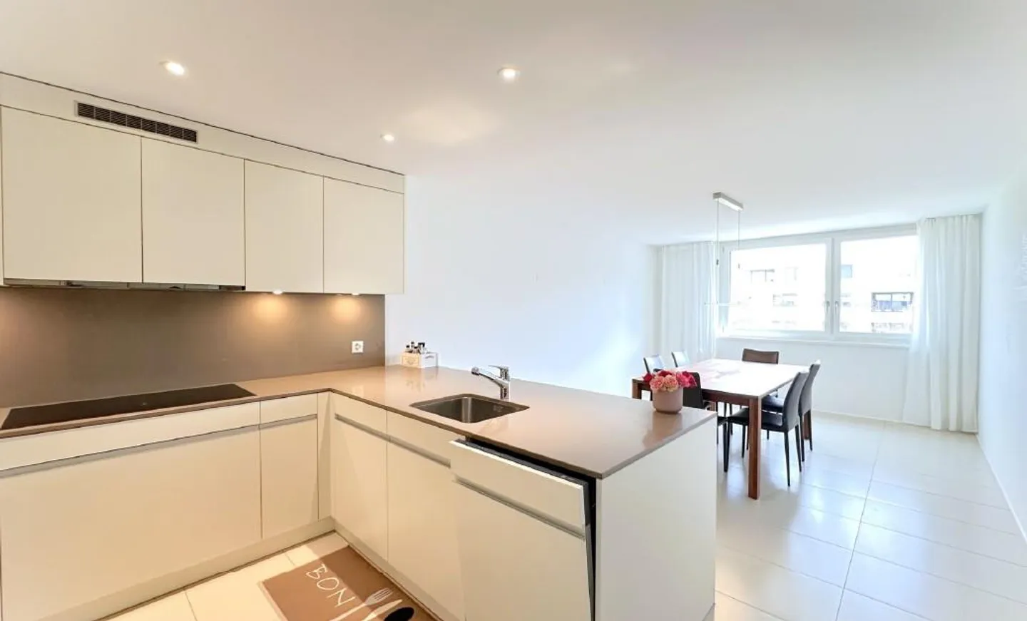 Appartamento moderno di 4,5 stanze in una posizione tranquilla a Baden-Rütihof - Foto 5 di 12