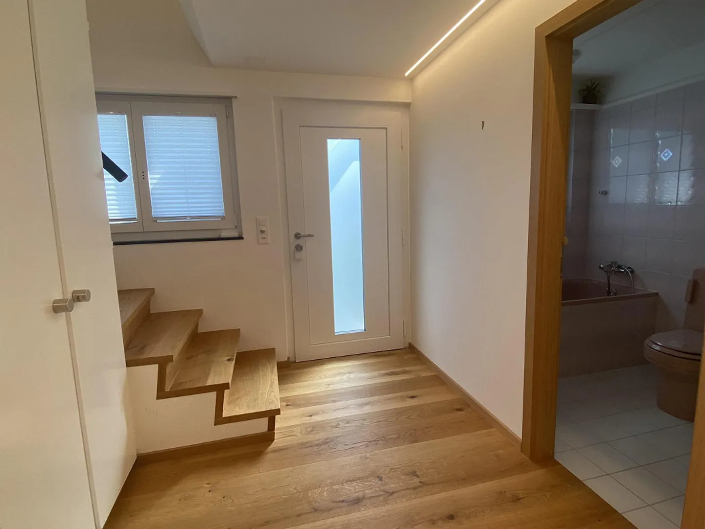Casa unifamiliare ristrutturata in un quartiere tranquillo e adatto alle famiglie - Foto 18 di 23