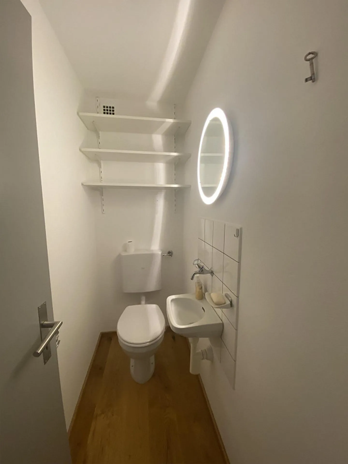 Casa unifamiliare ristrutturata in un quartiere tranquillo e adatto alle famiglie - Foto 16 di 23