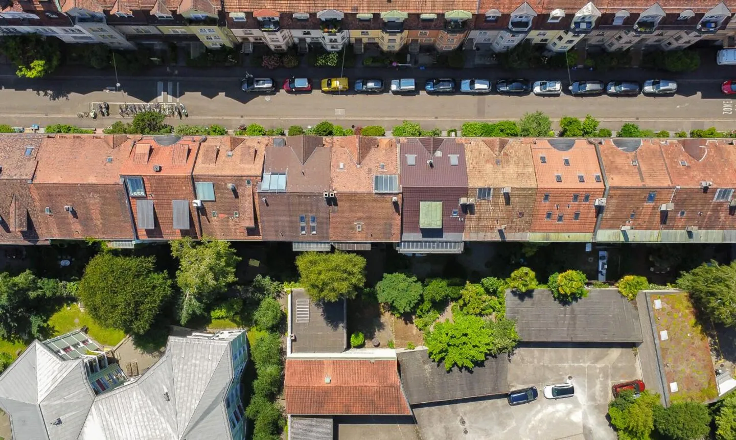 Mietgebäude mit Erweiterungspotenzial im Herzen von Basel - Foto 4 von 13
