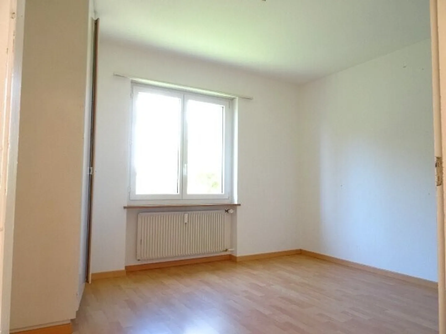 Appartamento 3 locali tranquillo e soleggiato di 83 m² al piano terra - Foto 7 di 9