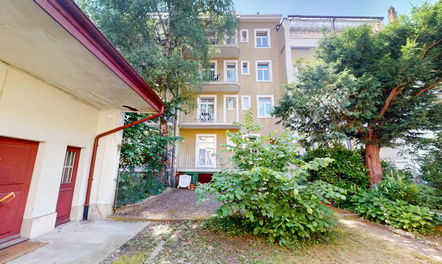 Mietgebäude mit Erweiterungspotenzial im Herzen von Basel - Foto 10 von 13