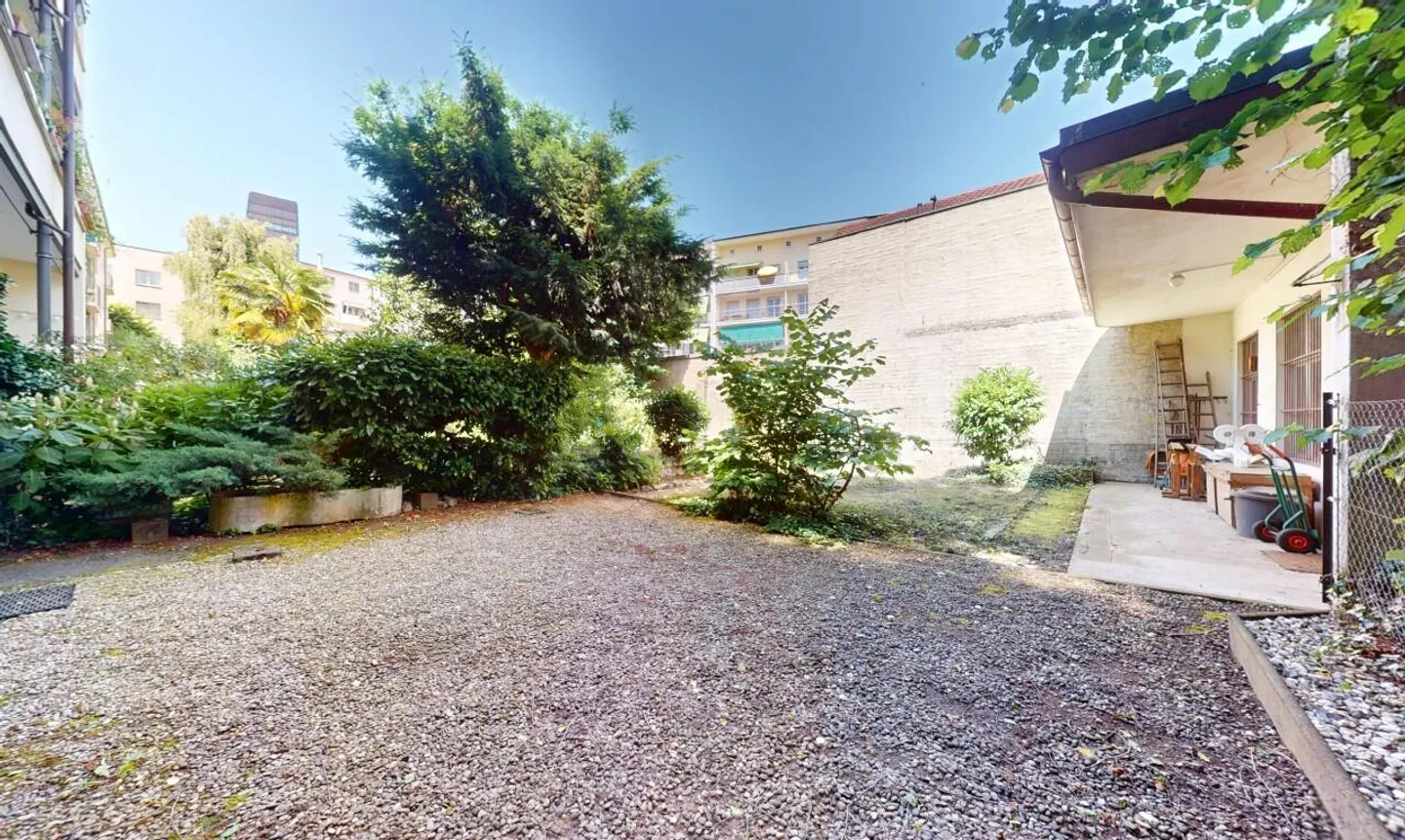 Mietgebäude mit Erweiterungspotenzial im Herzen von Basel - Foto 11 von 13