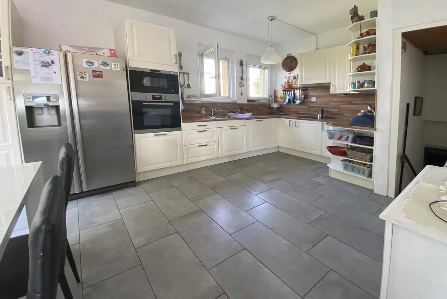 PRACHTVOLLE VILLA MIT POOL UND BAULAND IN MORBIO - Foto 4 von 9