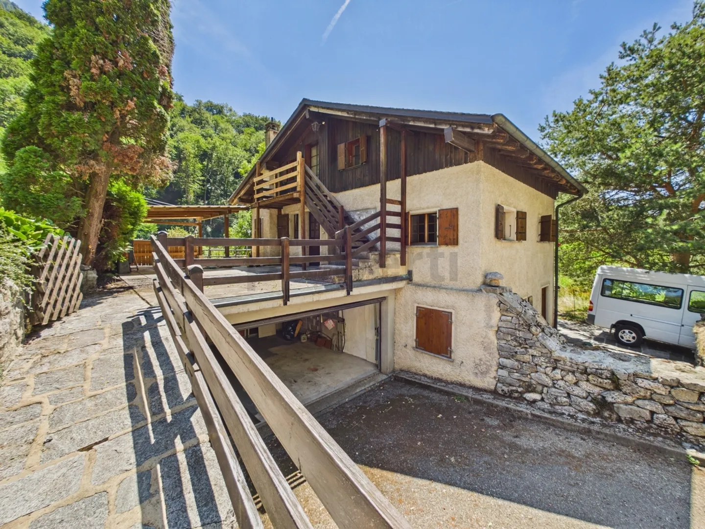 Immeuble résidentiel à vendre - Photo 1 sur 13