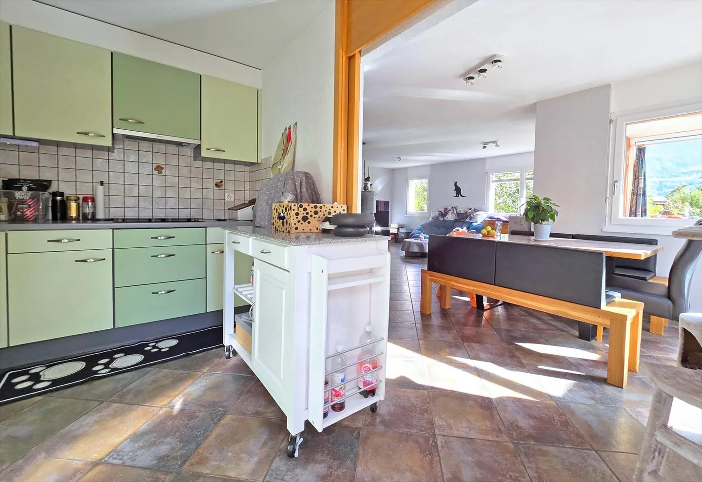 In einer grünen Umgebung... - Foto 2 von 7