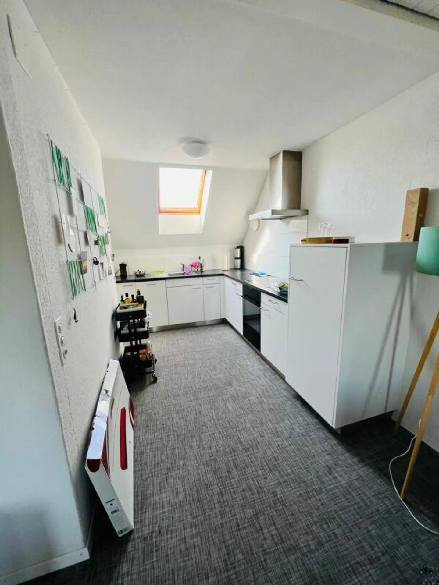 Spacious penthouse apartment with garden share - Photo 7 of 13