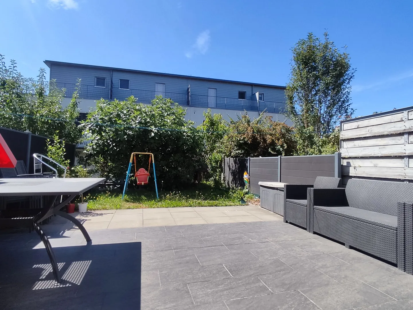 Spacious Family House in Idyllic Surroundings - Photo 2 of 13