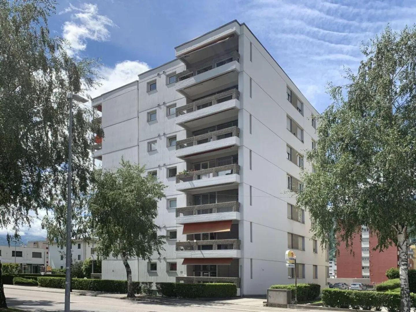 BELLINZONA | LARGE ONE-ROOM APARTMENT | BALCONY - Photo 7 of 9