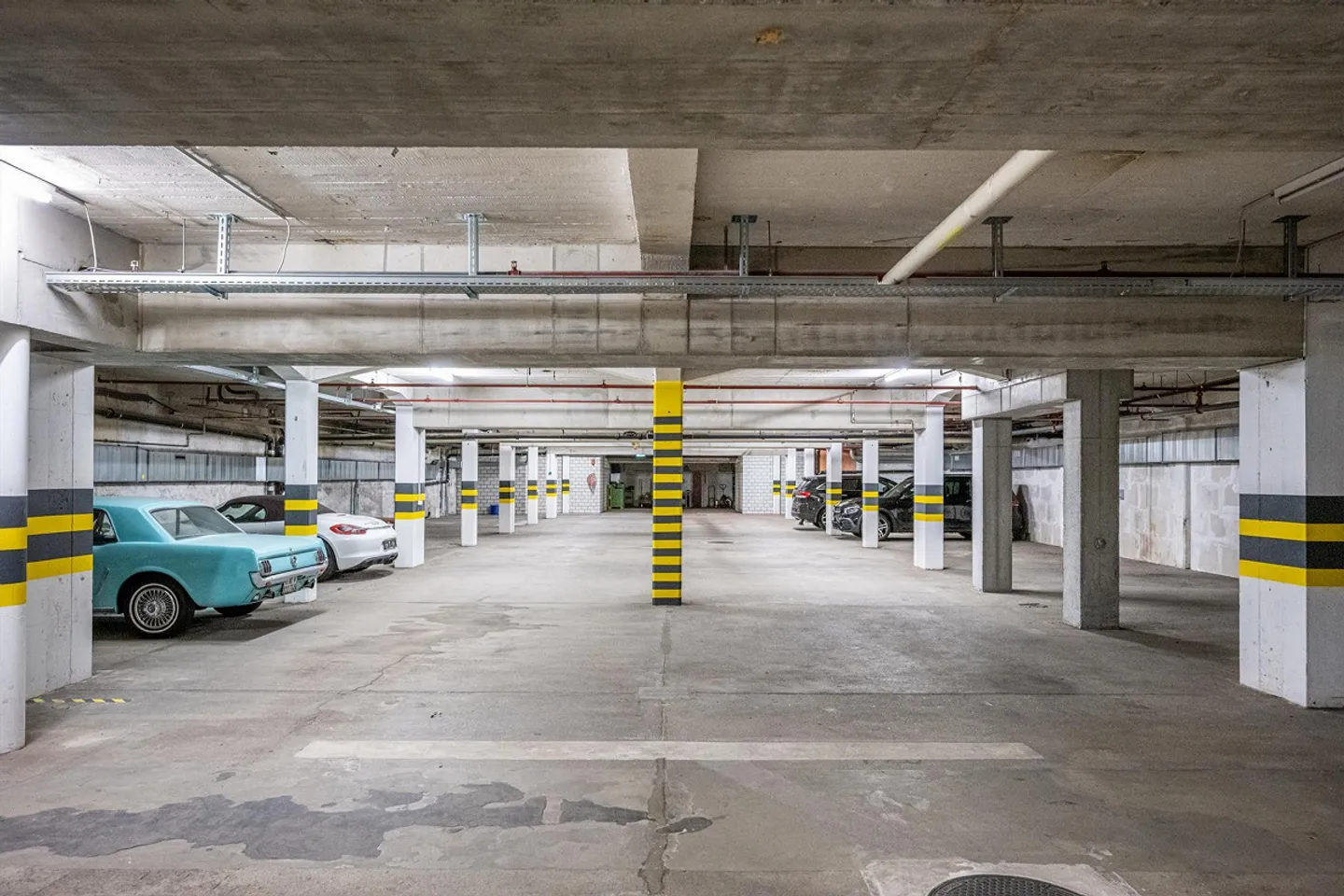 Spazi commerciali, uffici e magazzini, adatti a camion, da 900 a 6’200 m2 - Foto 17 di 17