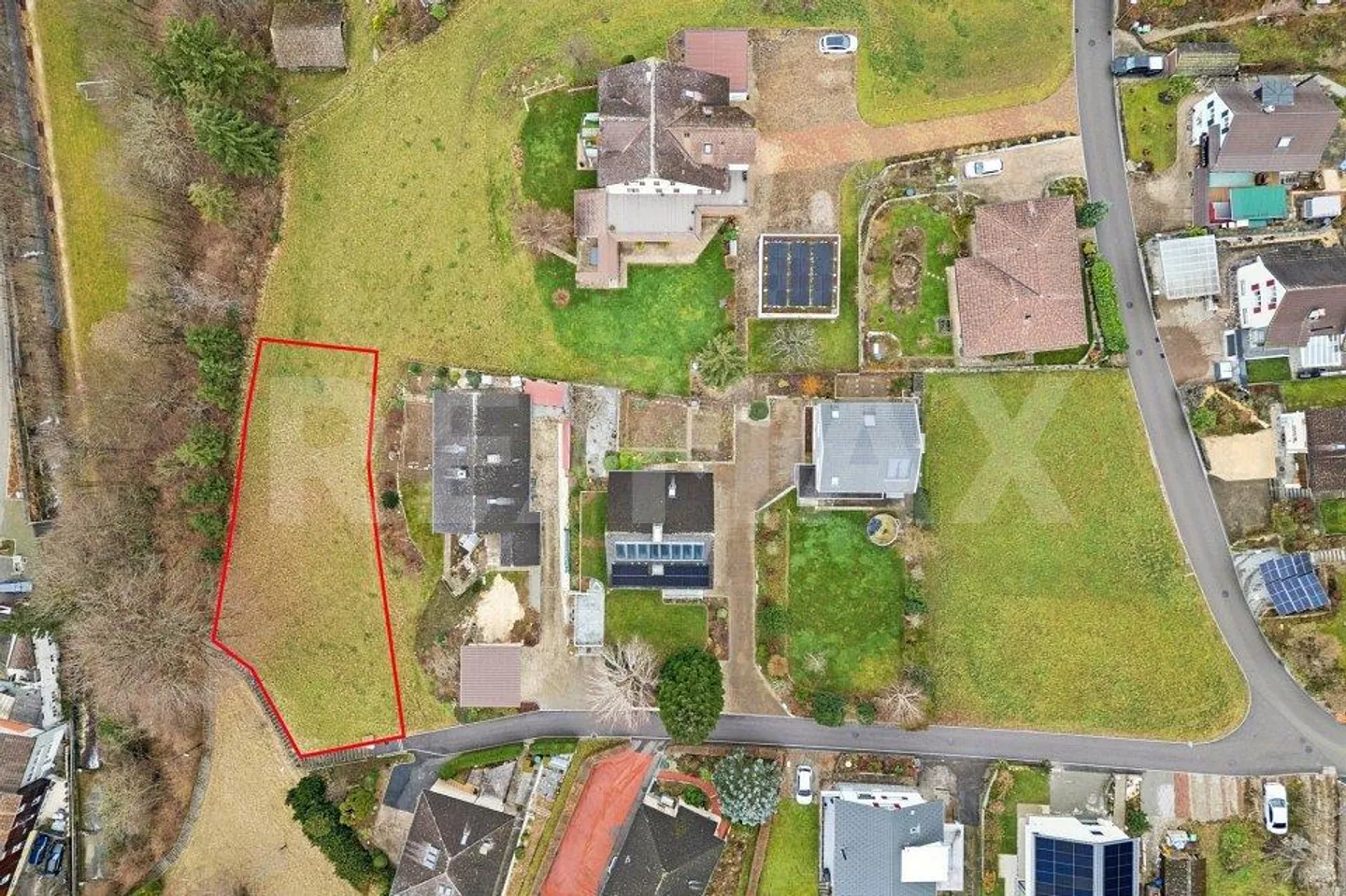 Building land in hillside location in attractive residential area - Photo 9 of 13