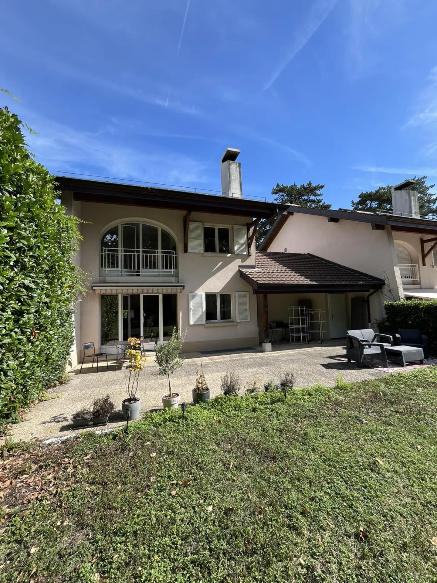Casa singola in affitto - Foto 1 di 11