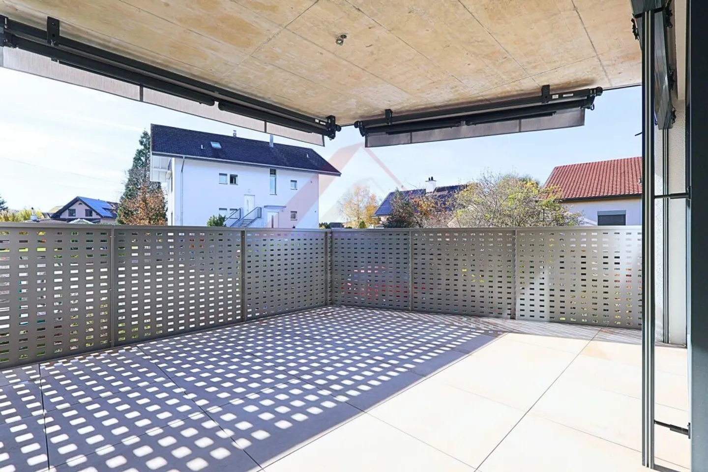 Vivere con stile: appartamento mozzafiato di 4,5 stanze a Düdingen con spazi bellissimi - Foto 11 di 18