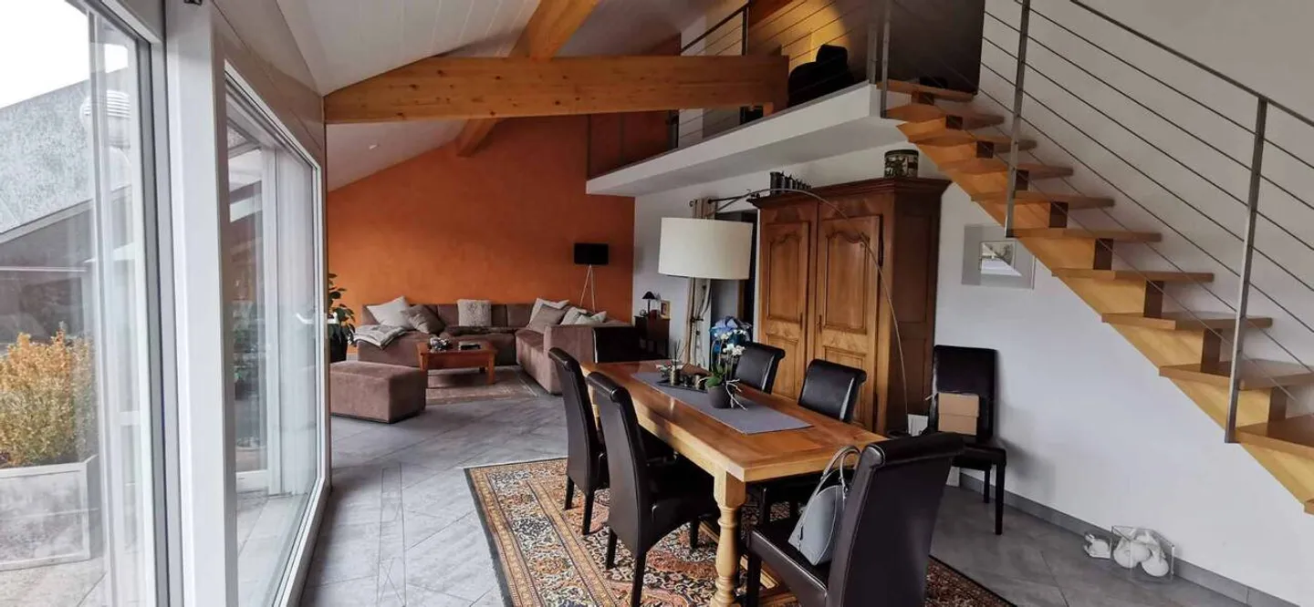 5.5 room apartment with mezzanine - Photo 2 of 4