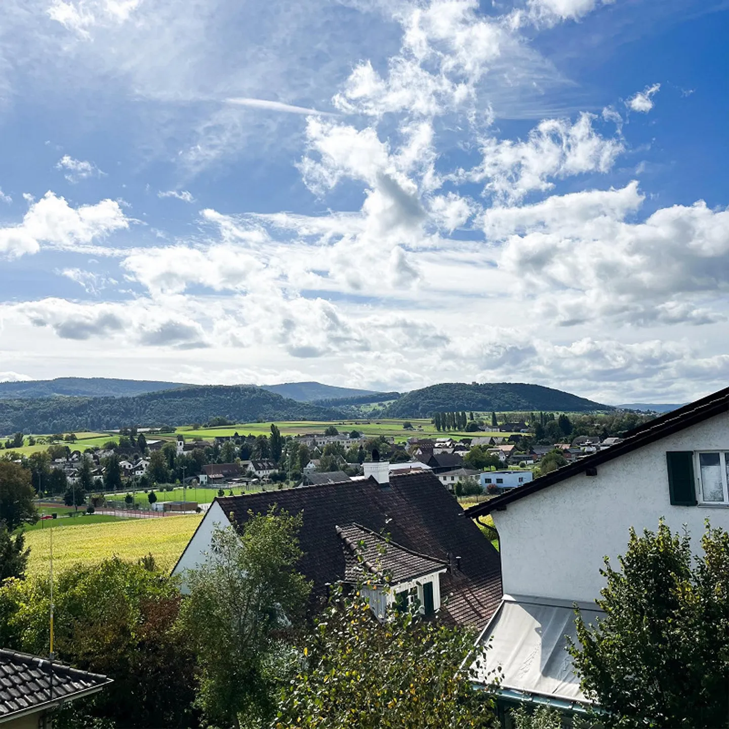 4.5-room single-family house in a quiet location with stunning views. - Photo 1 of 14