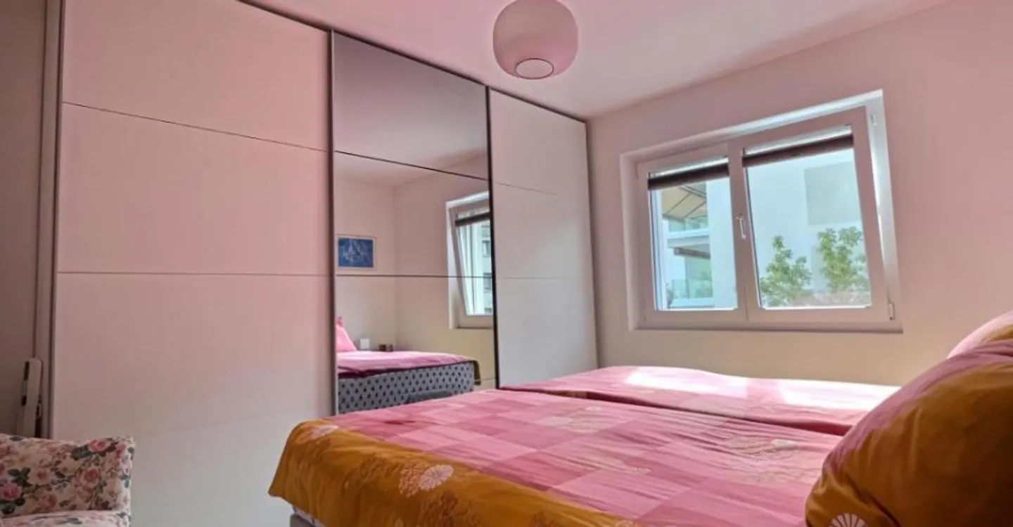 Spacious 3½ rooms with covered balcony of 27 m2 - Photo 4 of 6