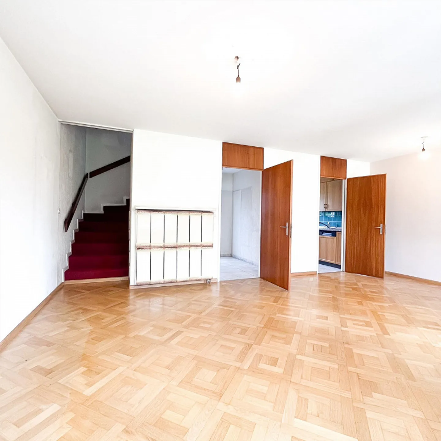 4.5-room single-family house in a quiet location with stunning views. - Photo 4 of 14