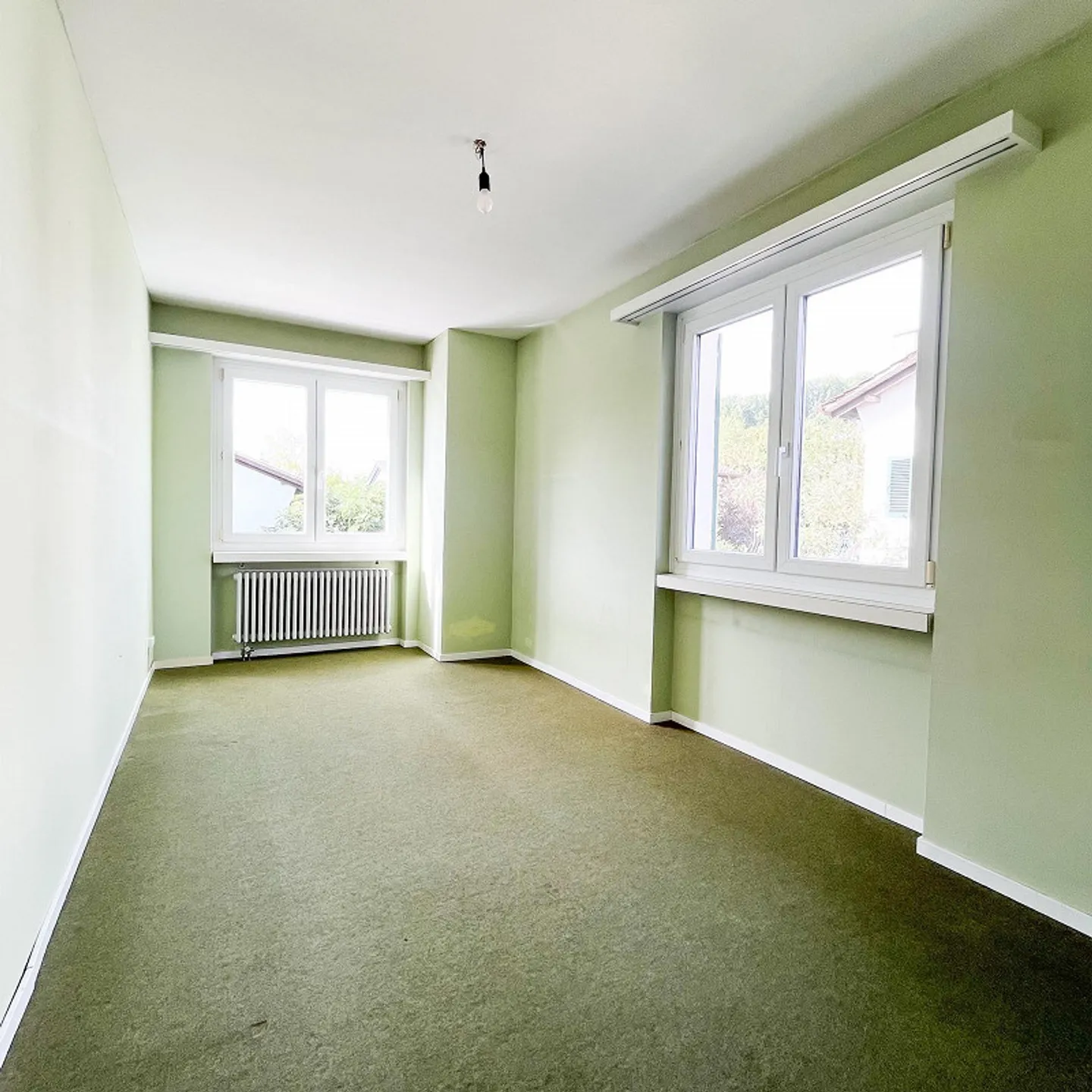 4.5-room single-family house in a quiet location with stunning views. - Photo 8 of 14