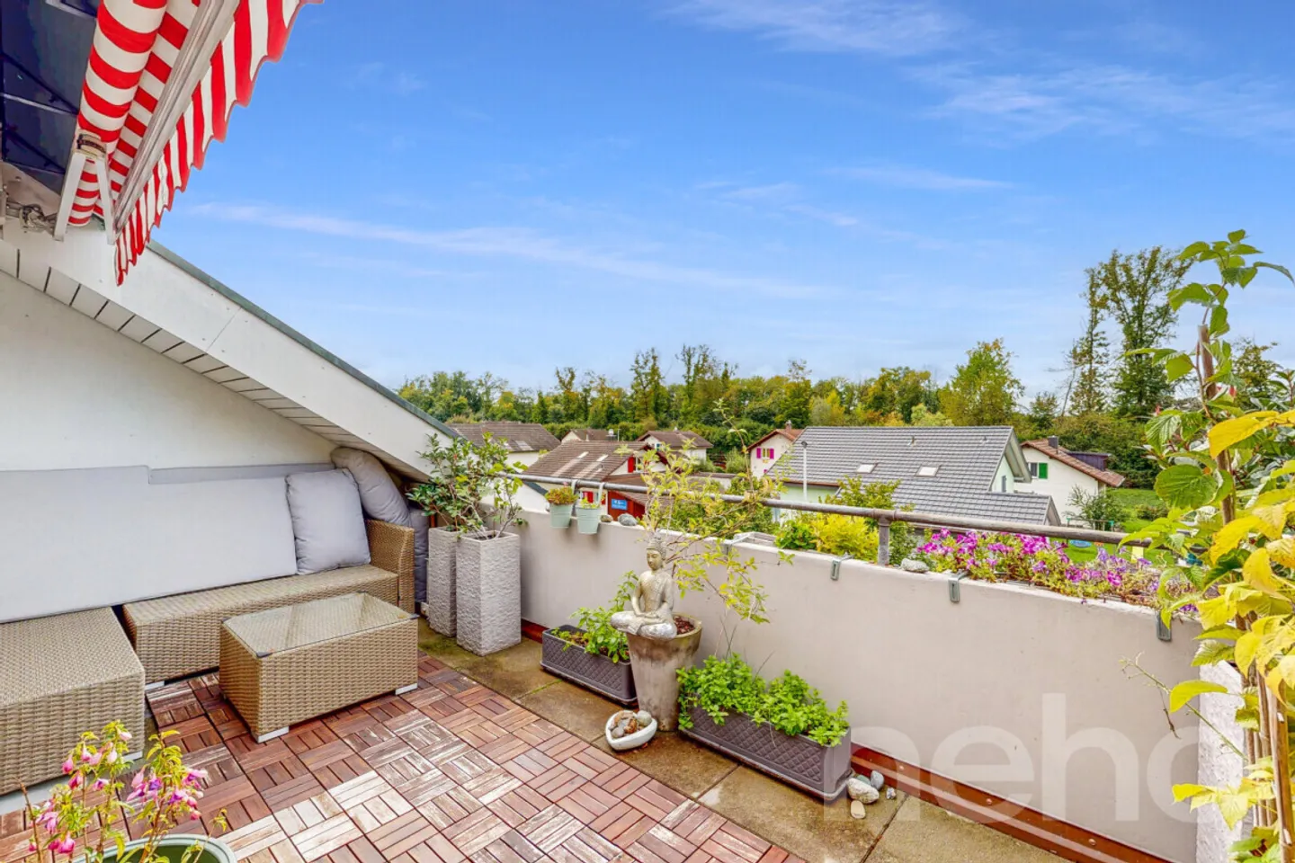 Appartamento attico conveniente con vista panoramica in una posizione tranquilla - Foto 10 di 12
