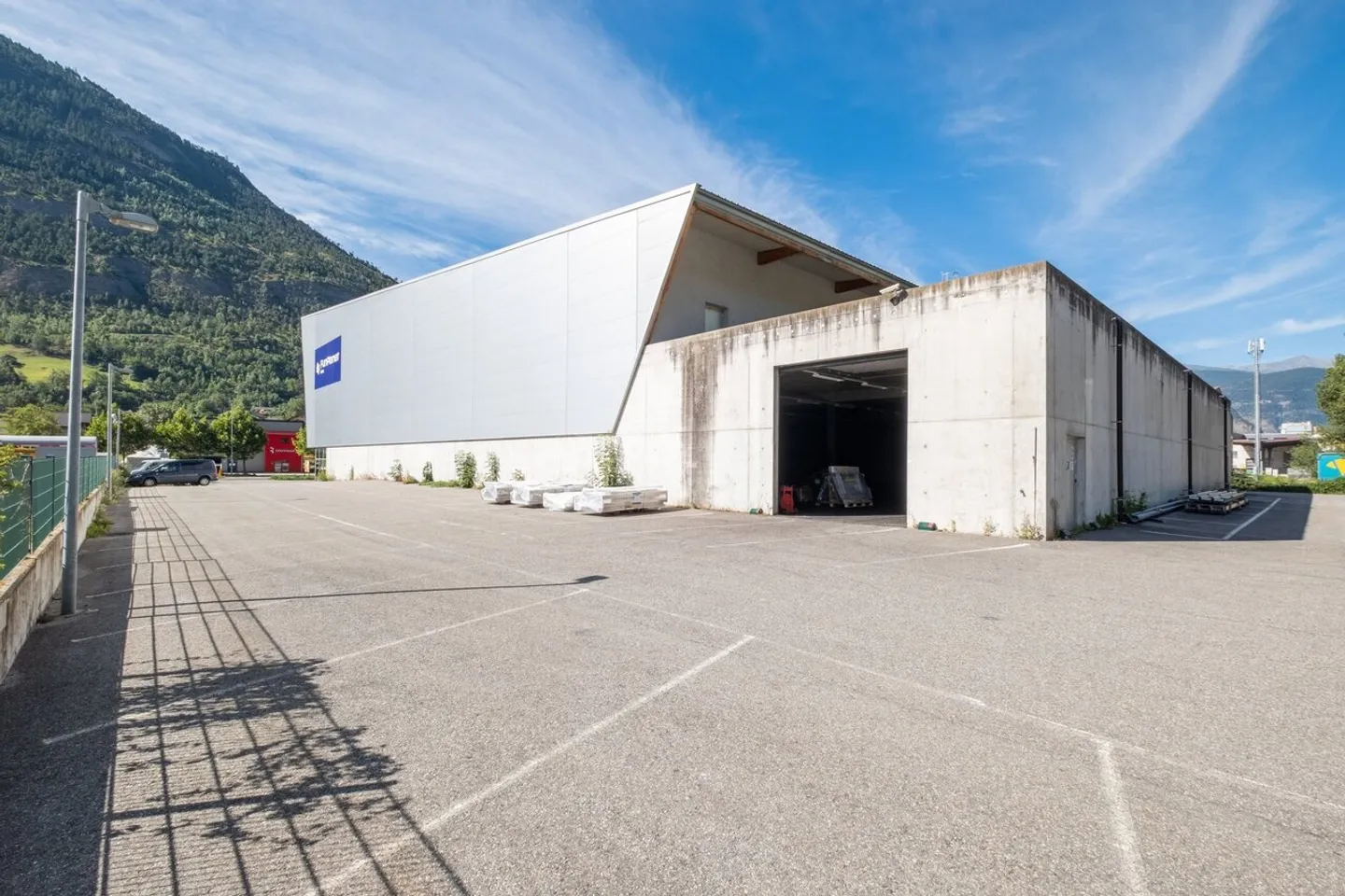 Ampio spazio ricreativo in affitto - 4'601 m2 a Brig/Gamsen - Foto 6 di 6