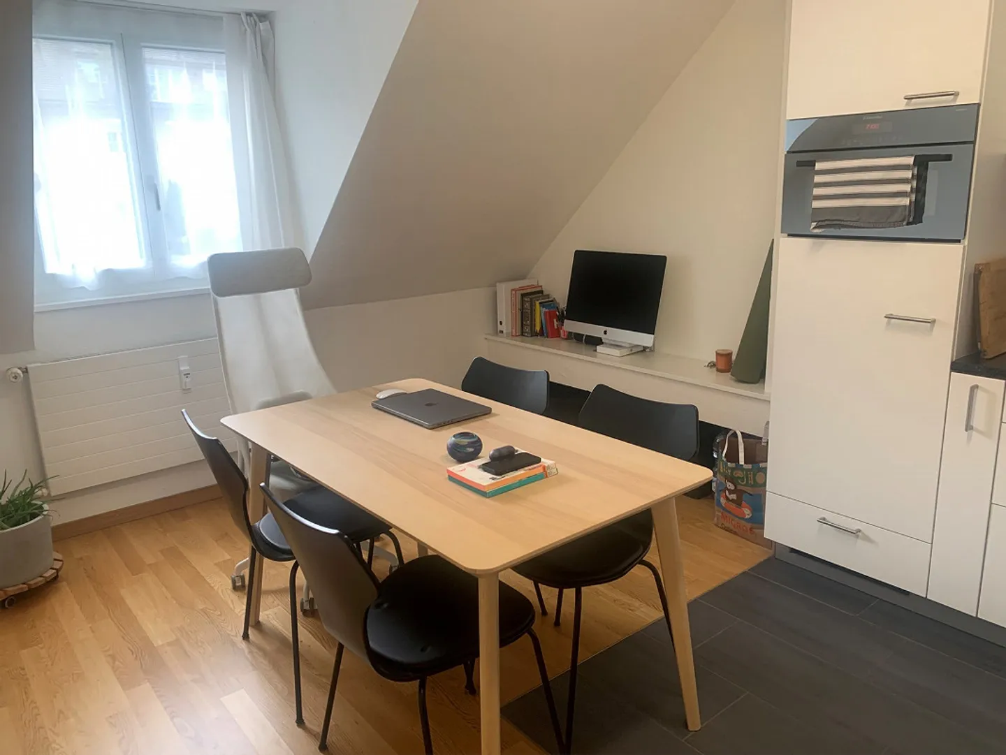 2-room apartment in a central location - Photo 2 of 9