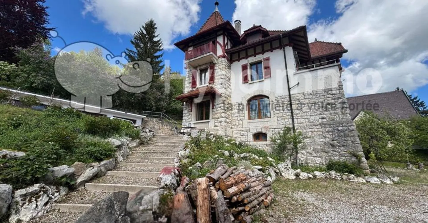 Villa de caractère en verdure - Photo 1 sur 11