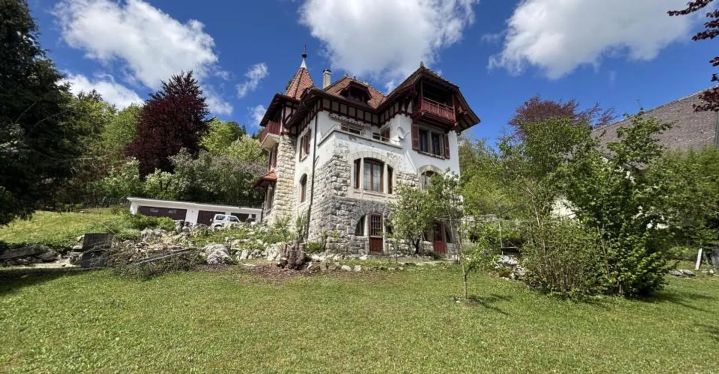 Villa de caractère en verdure - Photo 2 sur 11