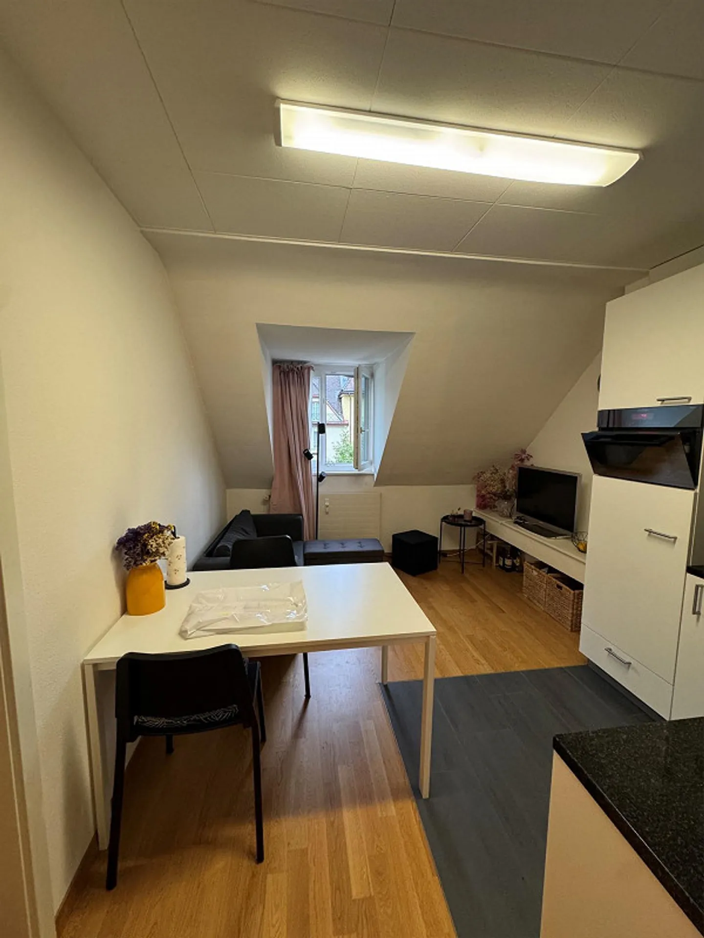 2-room apartment in a central location - Photo 7 of 9