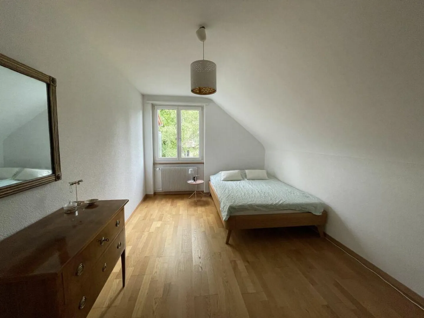 Appartement attrayant de 3 pièces avec balcon à Bern-Bümpliz - Photo 2 sur 9