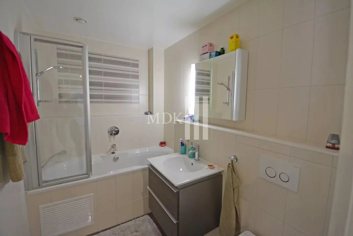 Appartement spacieux de 4,5 pièces au 2ème étage - Photo 5 sur 8