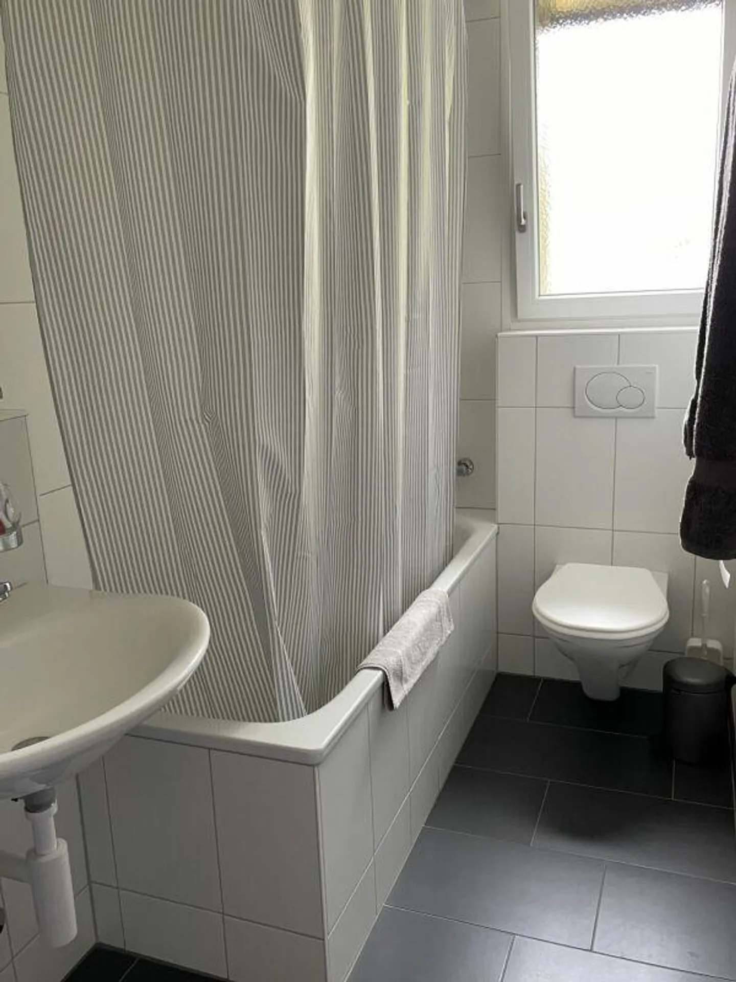 Appartement attrayant de 3 pièces avec balcon à Bern-Bümpliz - Photo 5 sur 9